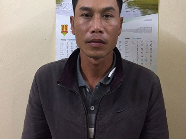 Đang ngồi uống cà phê, bị đuổi chém tử vong