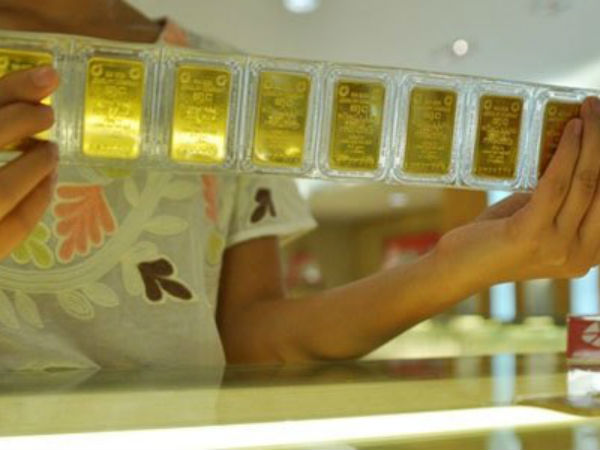 Giá vàng hôm nay 13/12: Thế giới treo cao, trong nước giảm sâu