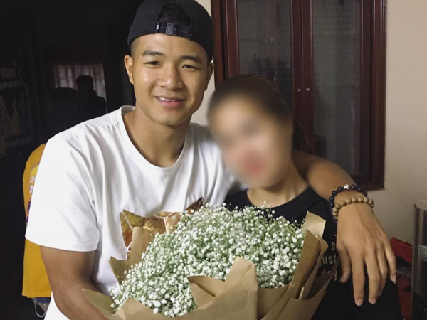 Dân mạng soi loạt chứng cứ 'tố' quản lý chính là người dùng FB Hà Đức Chinh cãi nhau 'tay đôi' với fan