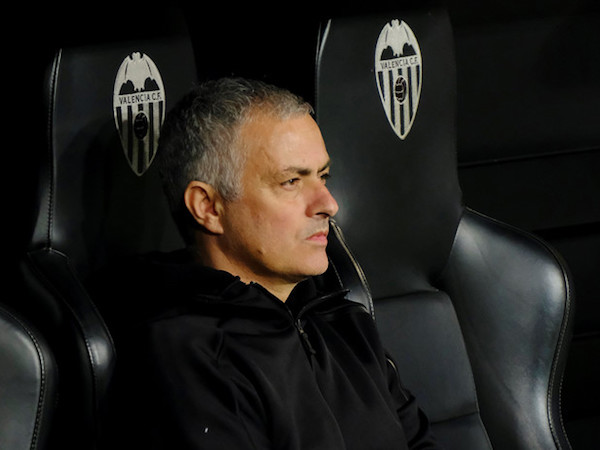 HLV Mourinho đau đầu về đội hình M.U trước thềm cuộc đối đầu Liverpool