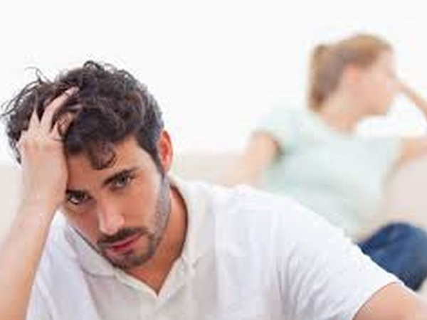 Quý ông cẩn thận vô sinh khi 'hai hòn bi' bị ẩn