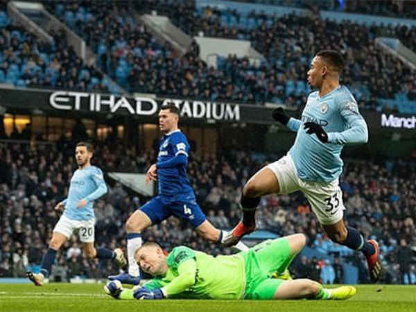 Clip: Jesus lập cú đúp, Man City đòi lại ngôi đầu bảng từ tay Liverpool