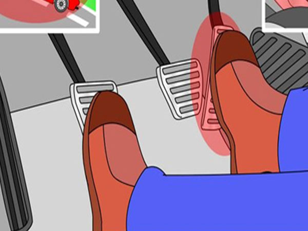 Những tình huống lái xe nên sử dụng phanh tay