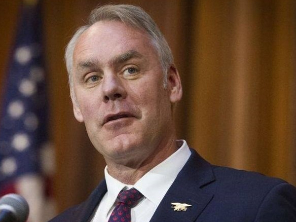 Ông Trump lại bất ngờ thay tướng