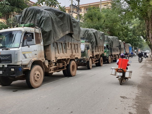 Bộ Công an phá đường dây buôn lậu, thu giữ 100 tấn hàng