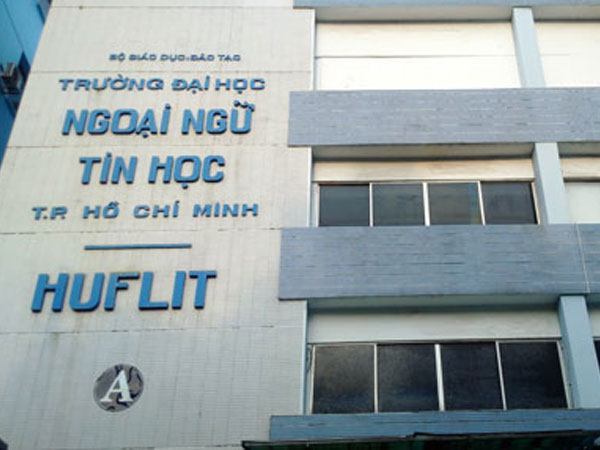 Bộ Giáo dục không công nhận bằng cấp của Hiệu trưởng ĐH Ngoại ngữ - Tin học