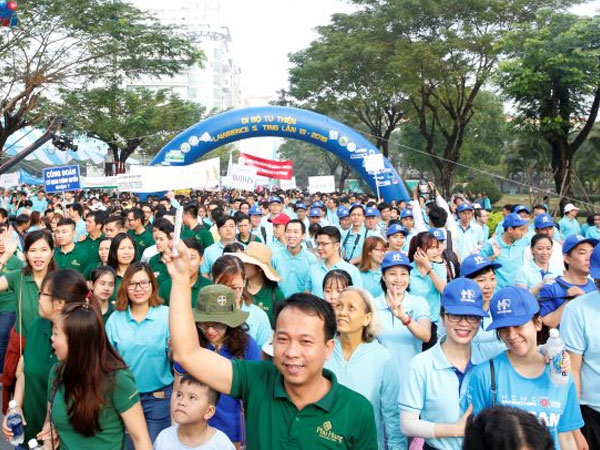 'Bước chân chia sẻ' tiếp sức cho người nghèo