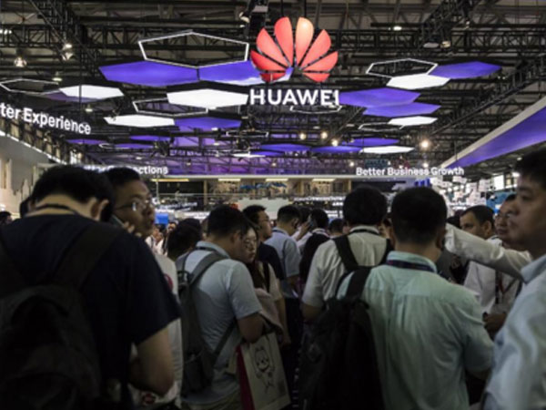 Cánh cửa ra thế giới đang dần đóng lại với Huawei