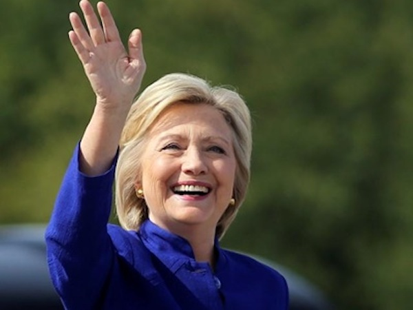 Hillary Clinton gửi thư động viên bé gái thua tranh cử lớp trưởng
