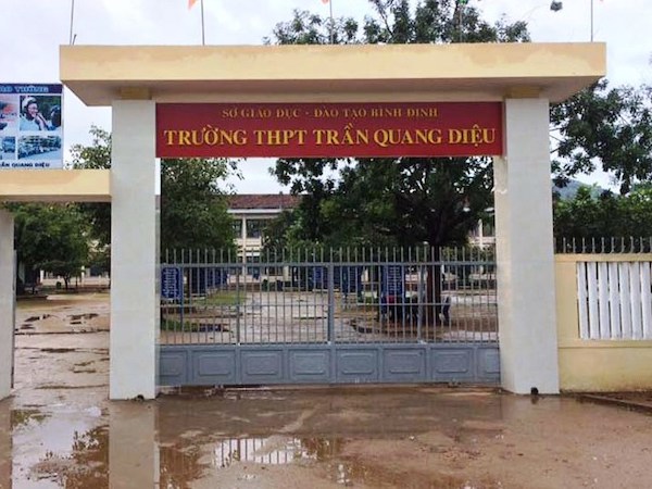 Học sinh đánh thầy giáo nhập viện từng bị kỷ luật đuổi học 1 tuần