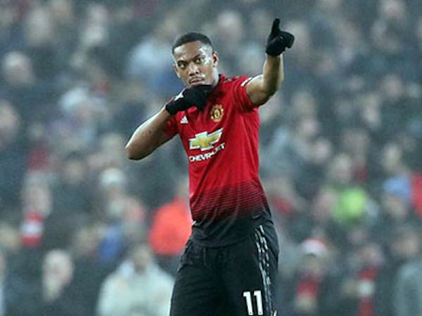 Man Utd kích hoạt điều khoản gia hạn hợp đồng với Martial