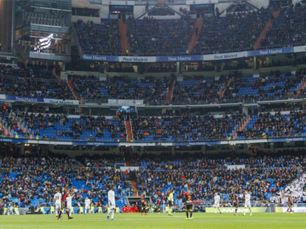 Sân Bernabeu thưa thớt khán giả sau khi C. Ronaldo ra đi