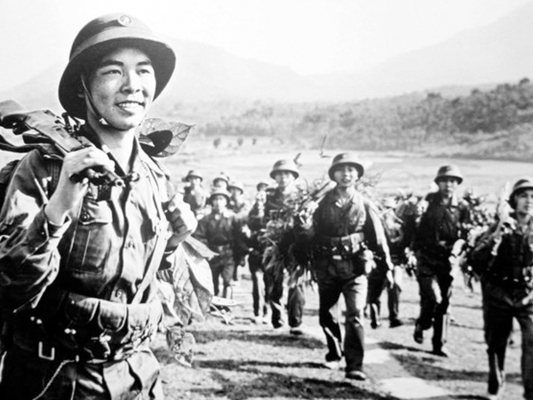 Giải mật 10 'bảo bối' bất khả li thân của bộ đội Cụ Hồ