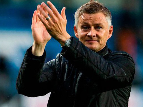 Man United gây bất ngờ với lời hứa hẹn dành cho tân HLV Solskjaer
