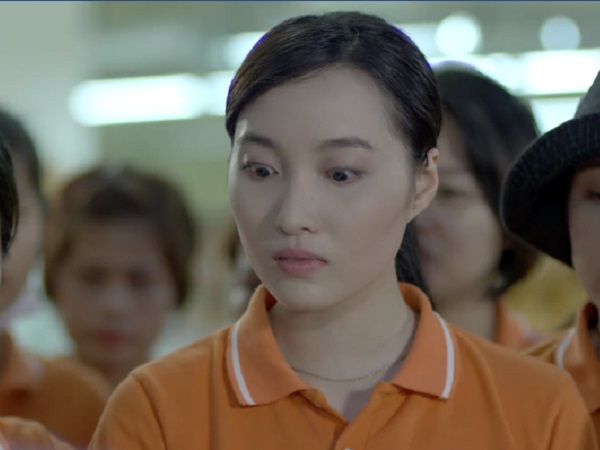 Những cô gái trong thành phố tập 2: Trúc bị nghi ăn trộm, Cúc lọt 'mắt xanh' của gã quản đốc 'dê xồm'