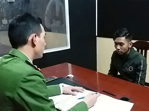 Kẻ rải đinh trên cầu vượt biển Tân Vũ - Lạch Huyện là thợ sửa xe