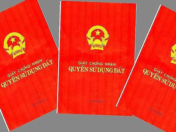 Yêu cầu kiểm tra việc cấp sổ đỏ cho người thuê nhà công sản
