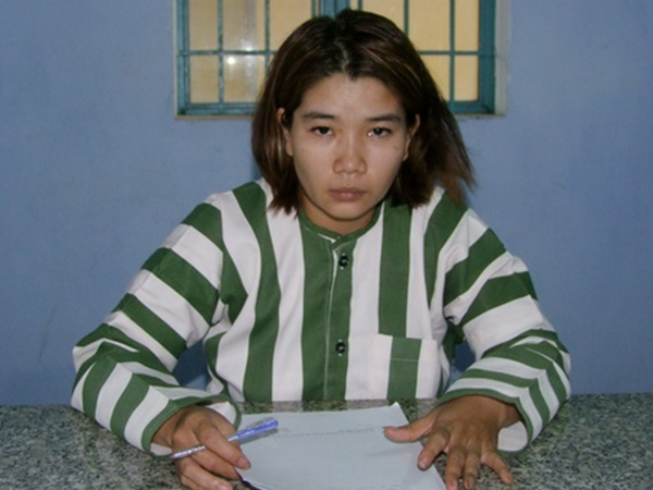 'Hot girl' cầm đầu đường ghi đề núp bóng quán cà phê