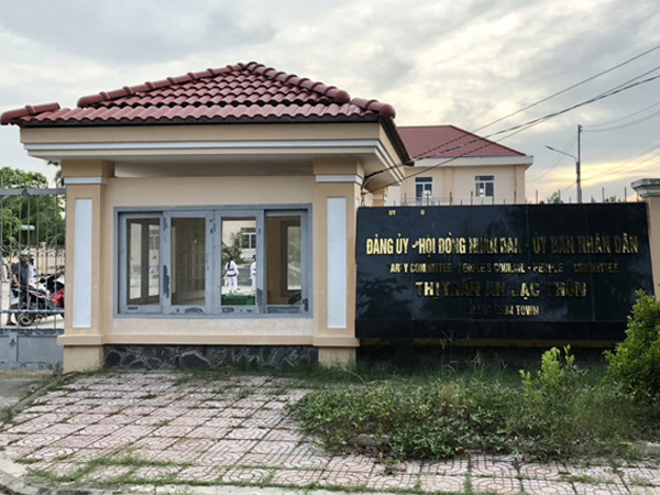 Khai trừ Đảng bí thư thị trấn tự ý đi nước ngoài nhiều lần