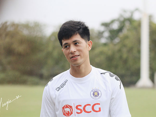 Không được tham dự Asian Cup 2019 vì chấn thương, Đình Trọng chuyển qua kinh doanh bưởi khiến fan chết cười