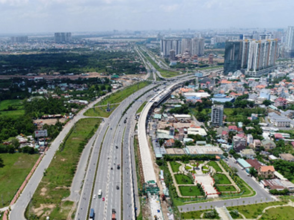 Sốt đất khuấy đảo thị trường bất động sản 2018