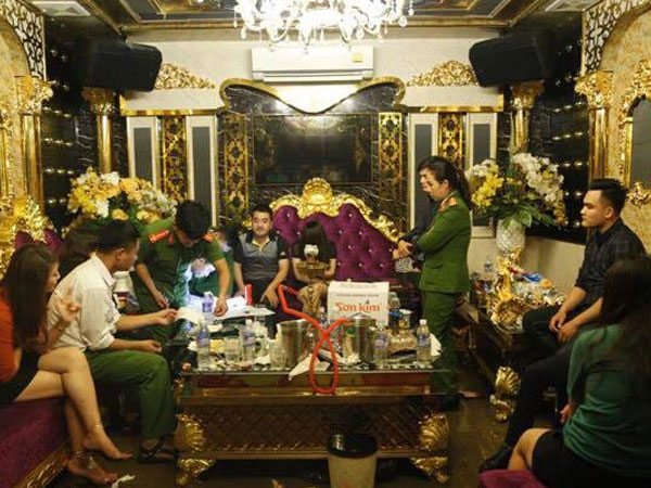 Đình chỉ cán bộ kiểm lâm tham gia 'tiệc ma tuý'