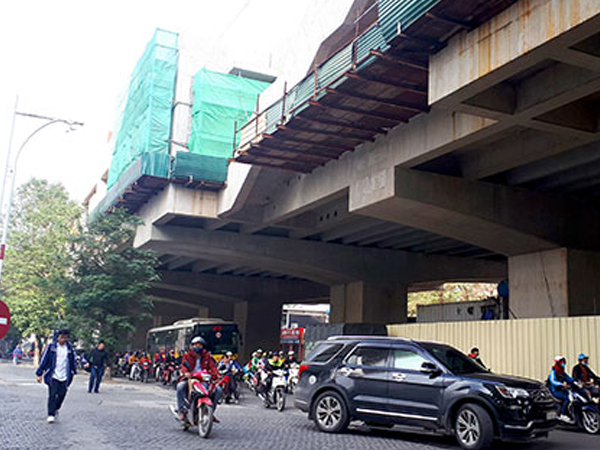 Sắp lắp đặt 3.200 tấn ray cho tuyến metro Nhổn - ga Hà Nội