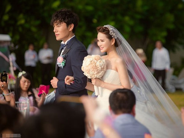 Tạo điều kiện để chồng gặp gỡ bồ nhí, thật không ngờ đó là cái bẫy vợ giăng ra khiến anh mất trắng