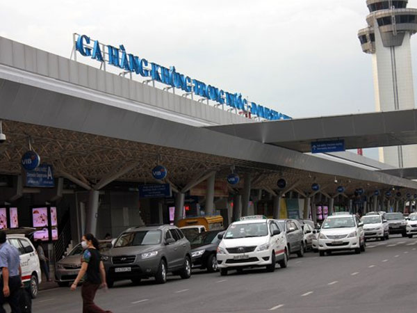 Sân bay Tân Sơn Nhất tăng giá giữ xe