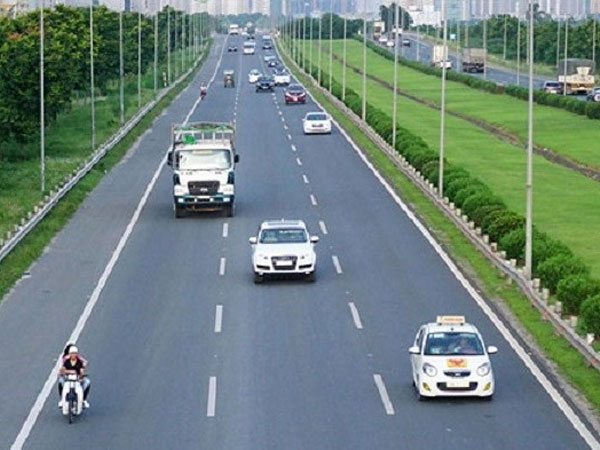Kinh nghiệm lái xe đường dài dịp nghỉ Tết