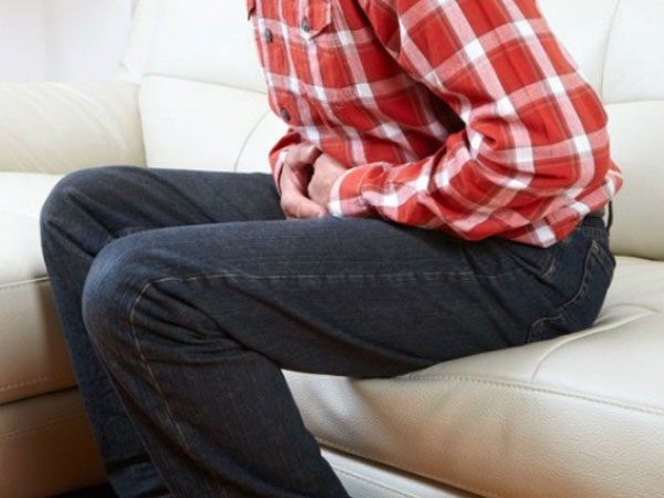 Nằm mơ thấy mình là con gái, người đàn ông tự tay cắt đứt 'của quý'