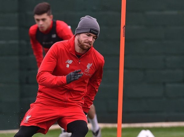 Sao Liverpool lên tiếng chỉ trích HLV Klopp