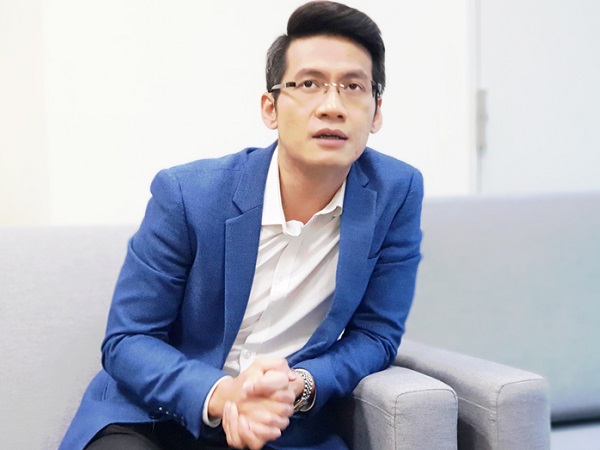 BTV Tuấn Dương thời sự 19h chia sẻ về vợ và 2 con gái