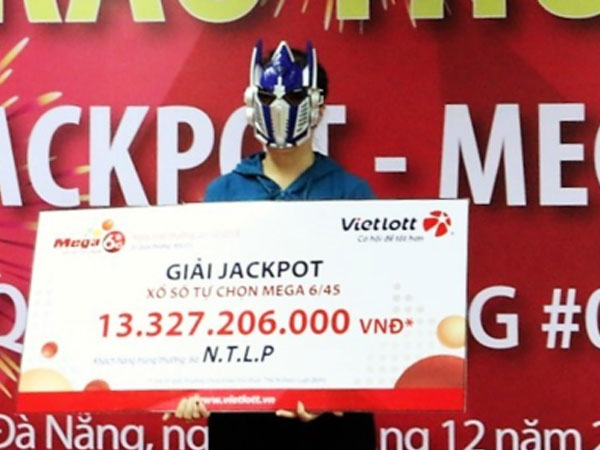 Chỉ mua một vé cho vui, khách ở Đà Nẵng trúng Vietlott hơn 13 tỷ