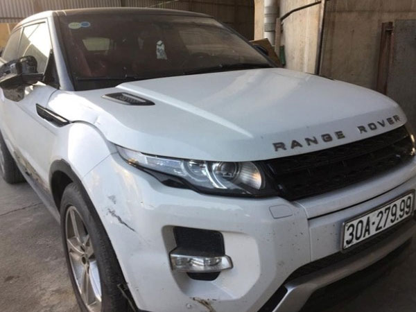 Lái xe Range Rover vượt đèn đỏ, đâm nữ sinh nguy kịch rồi bỏ chạy chỉ bị phạt vài triệu đồng?