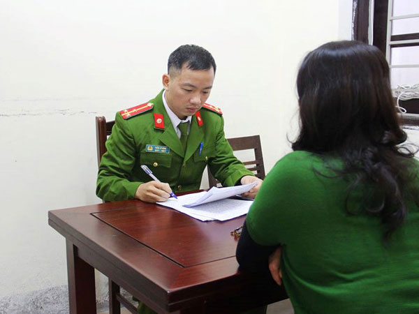 Nhiều phụ nữ trình báo bị người đàn ông ngoại quốc lừa tiền tỷ