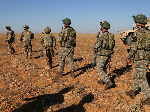 Tin quân sự: Mỹ đã bắt đầu rút chân khỏi Syria