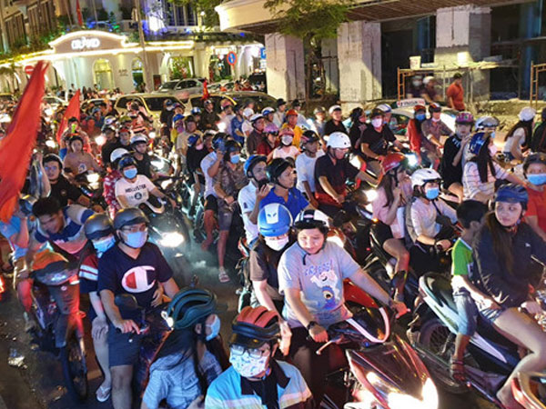 TP.HCM cấm nhiều đường phục vụ bắn pháo hoa Tết Dương lịch 2019