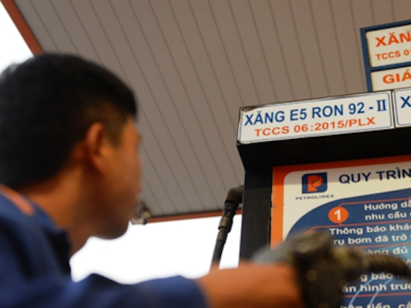 Giá xăng có thể giảm vào ngày mai