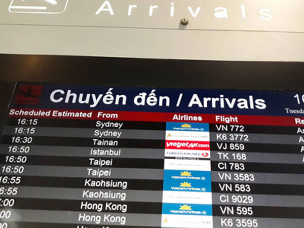 9 du khách bị trúng bom ở Ai Cập về tới TP HCM