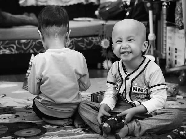Mẹ bé Tom: Được sống là một đặc ân nên sẽ không phí phạm