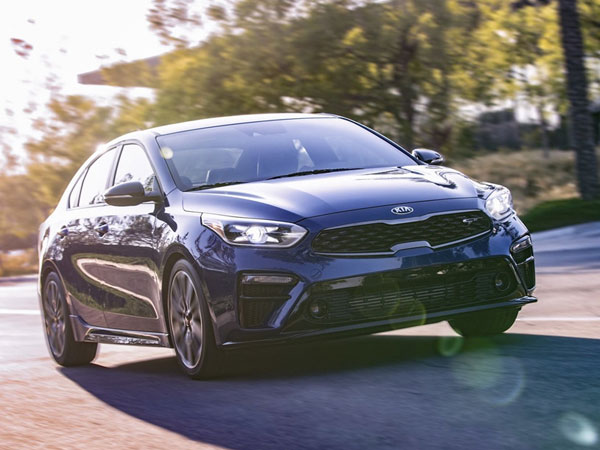 Đánh giá Kia Cerato GT 2020 - thông minh và mạnh mẽ hơn