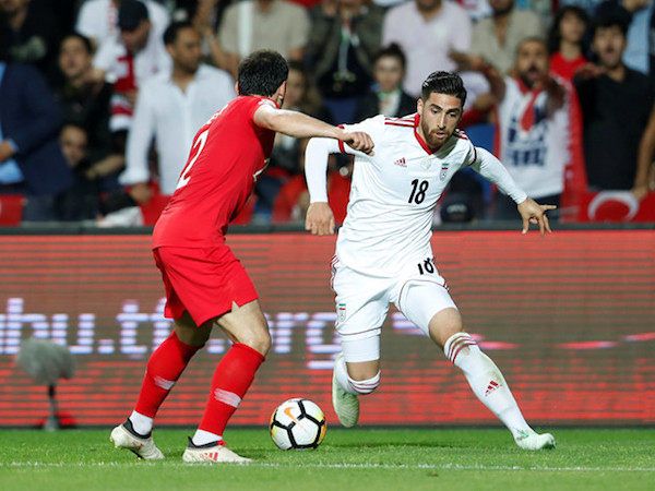 HLV Iran chờ sự trở lại của ngôi sao Premier League