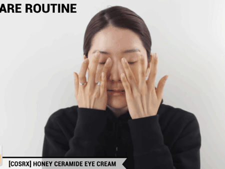 Thử nghĩ xem các nàng có đang mắc 3 sai lầm này khi thoa kem mắt khiến hiệu quả giảm đi phân nửa không nhé!