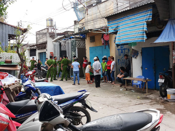 Bật nhạc to khi ăn nhậu ở Sài Gòn, 2 người bị đánh nhập viện