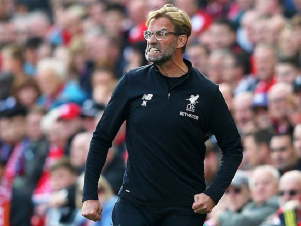 Juergen Klopp điên tiết, đổ lỗi cho trọng tài sau trận thua trước Man City
