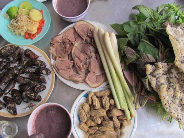 Mai mùng 1, tránh ăn những món này kẻo dễ gặp xui xẻo, mất hết tài lộc