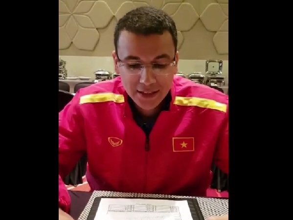Lộ đoạn video học hát Quốc ca Việt Nam đầy đáng yêu của HLV thể lực Willander Fonseca
