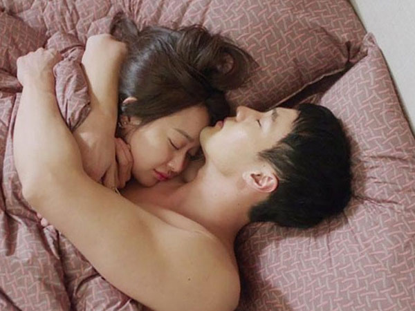 Nếu muốn làm 'chuyện ấy' trong ngày giá lạnh, bắt buộc phải nhớ 5 nguyên tắc sống còn sau