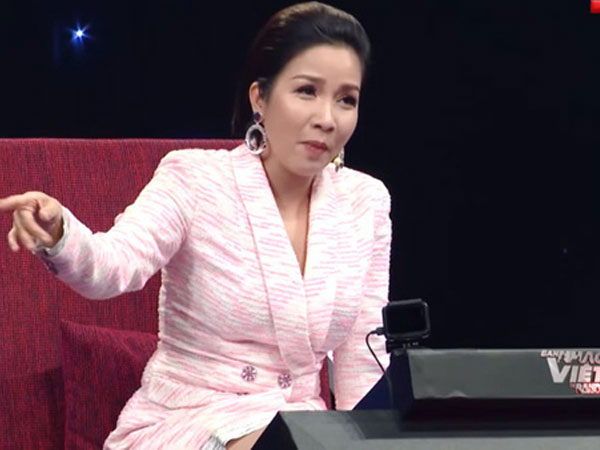 Nhạc sĩ Phương Uyên 'đá xoáy' diva Mỹ Linh: Có một bài mà hát mãi!